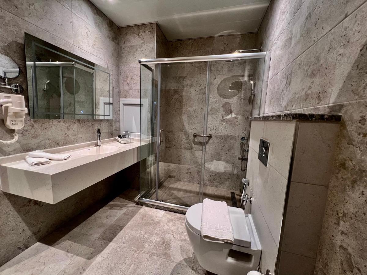 Reggenza Hotel Downtown Ramallah Exterior photo
