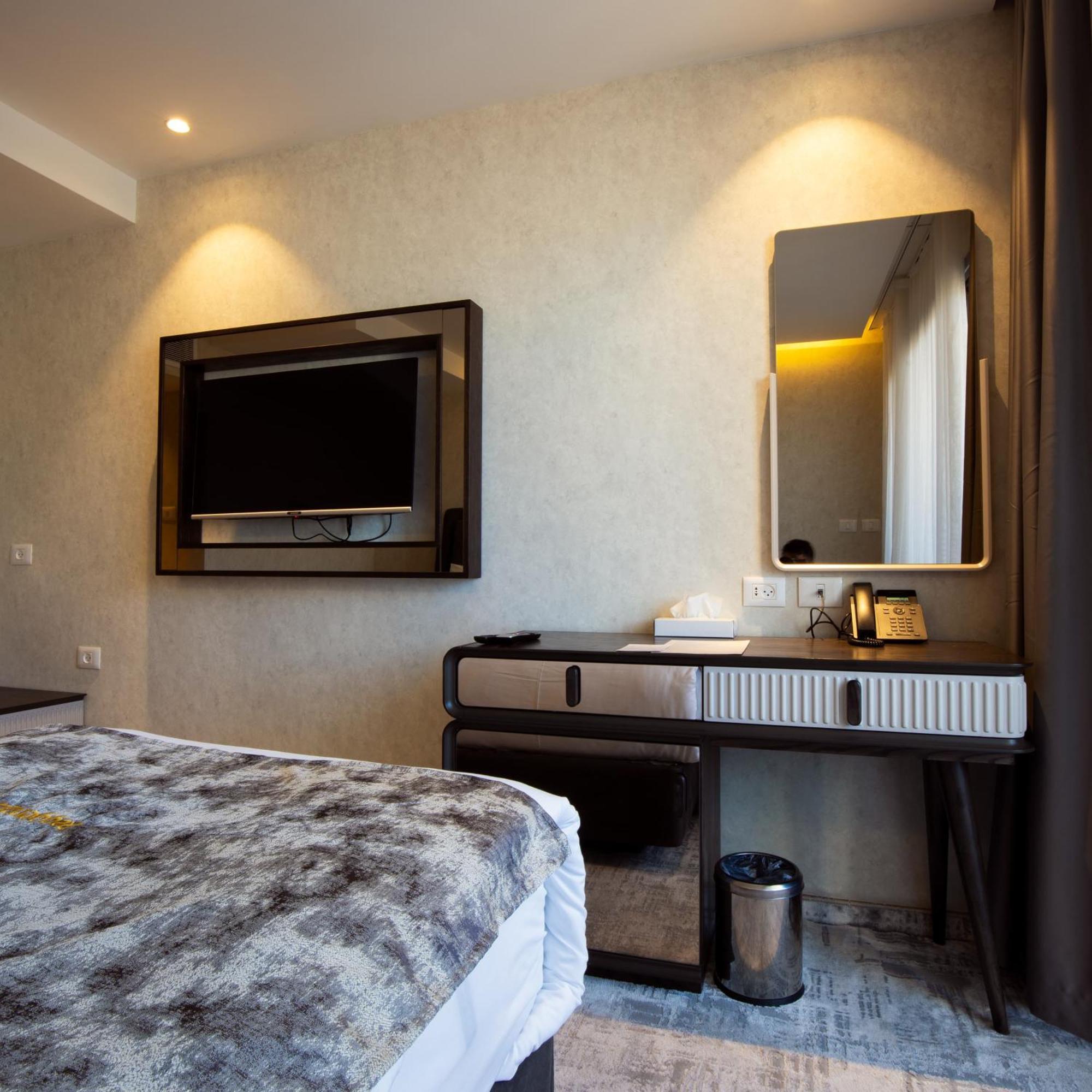 Reggenza Hotel Downtown Ramallah Exterior photo